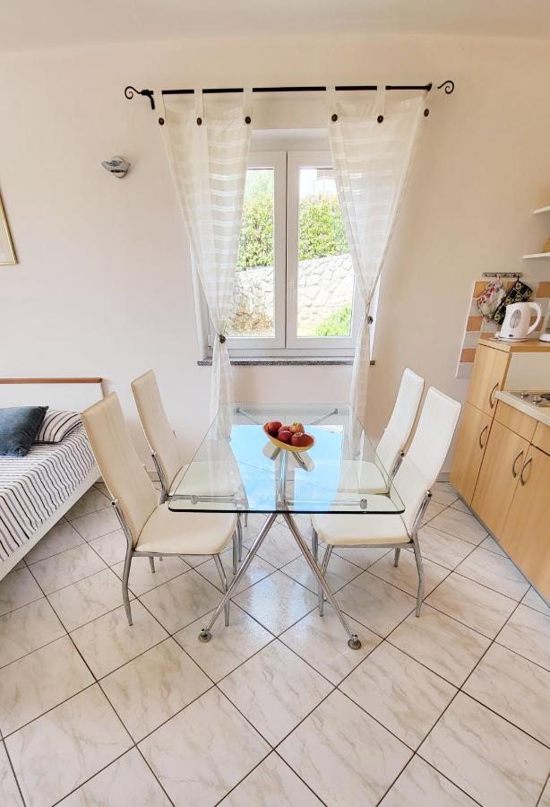Apartmani Agava Čižići Eksteriør bilde
