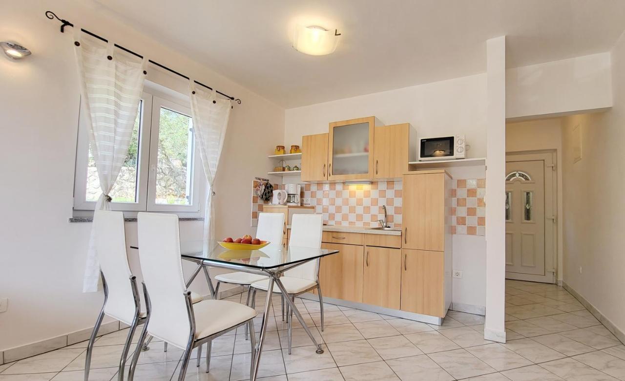 Apartmani Agava Čižići Eksteriør bilde